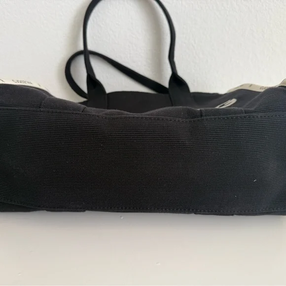 Marc Jacobs Large Tote Bag - Picture 3 of 4